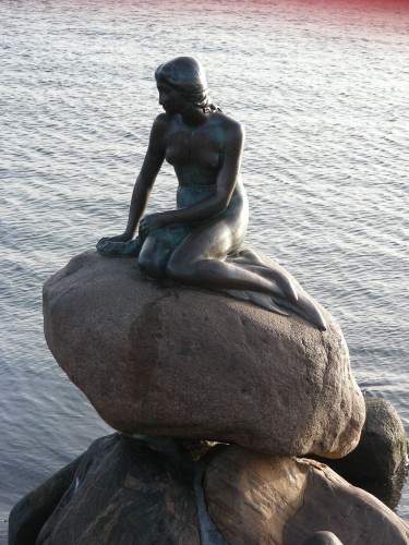デンマーク　コペンハーゲン　人魚姫